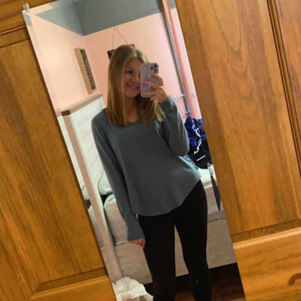 Meet your Posher, Caitlin